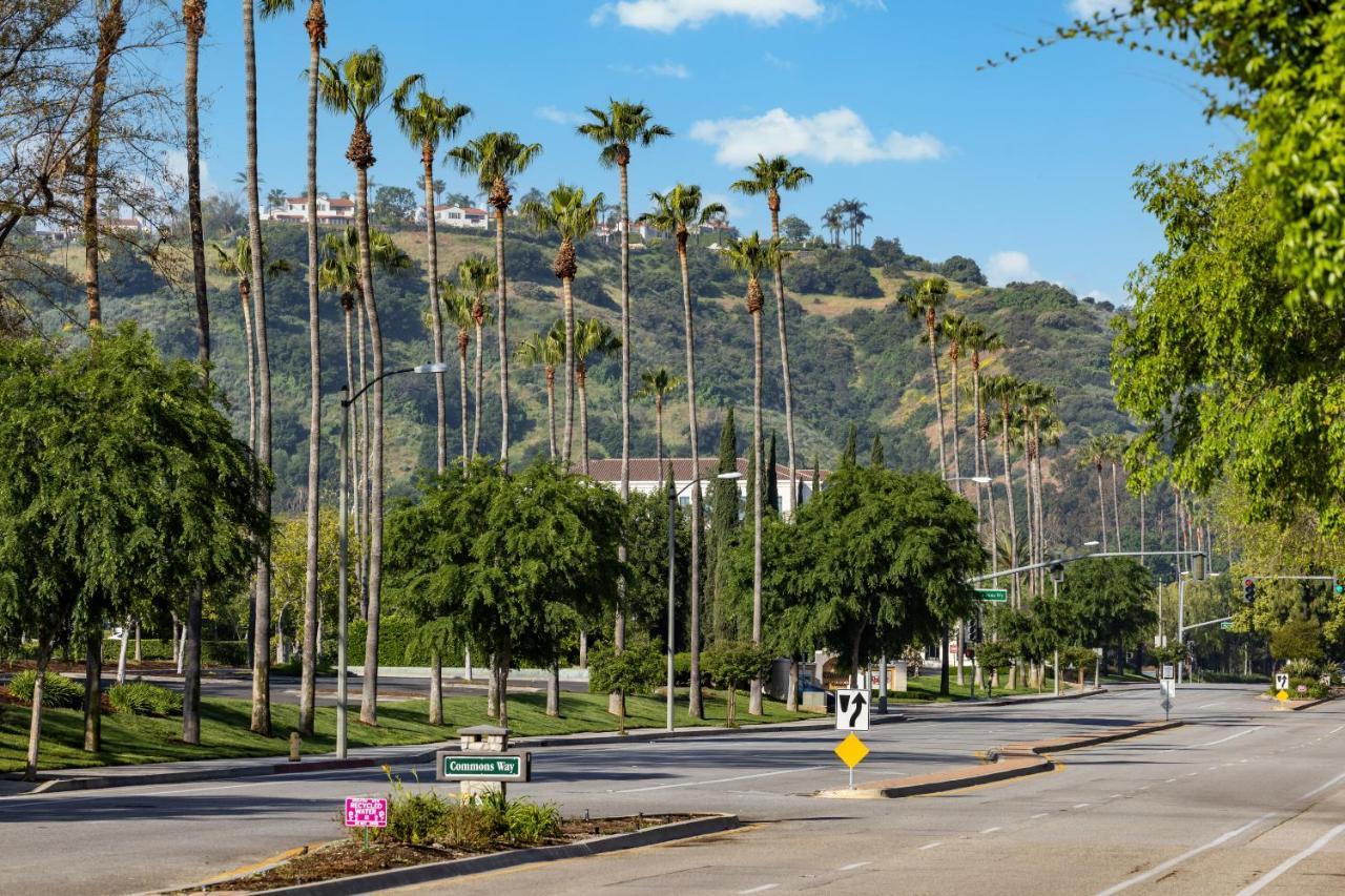 The Anza-A Calabasas Hotel Exterior photo